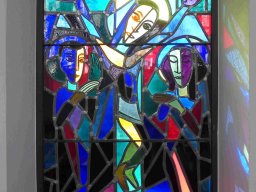 Kreuzwegfenster: 11. Station Jesus am Kreuz