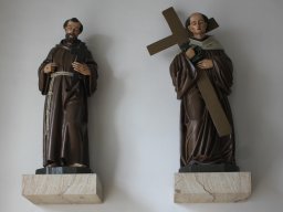 Hl. Franziskus und hl. Bernhard auf der Empore